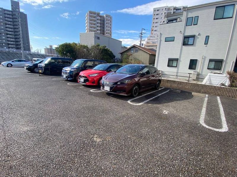 leopalace Arasaki Bãi đỗ xe