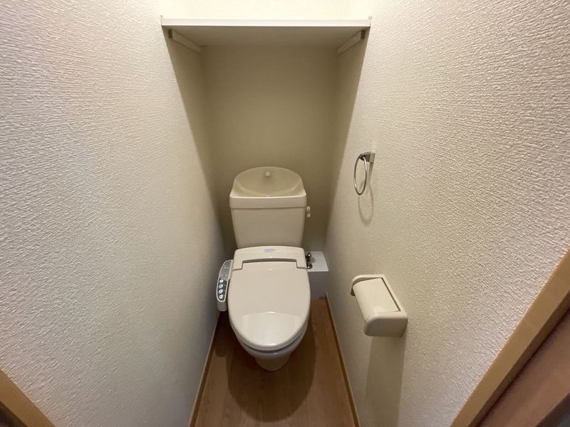 レオパレスピアット トイレ