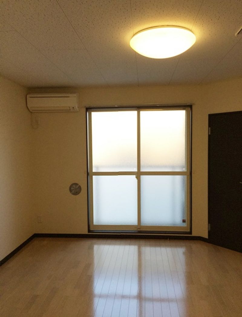 レオネクストＫ３ 居間