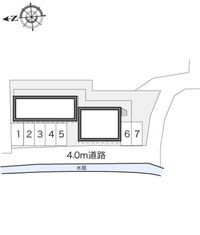 レオパレス如月 駐車場