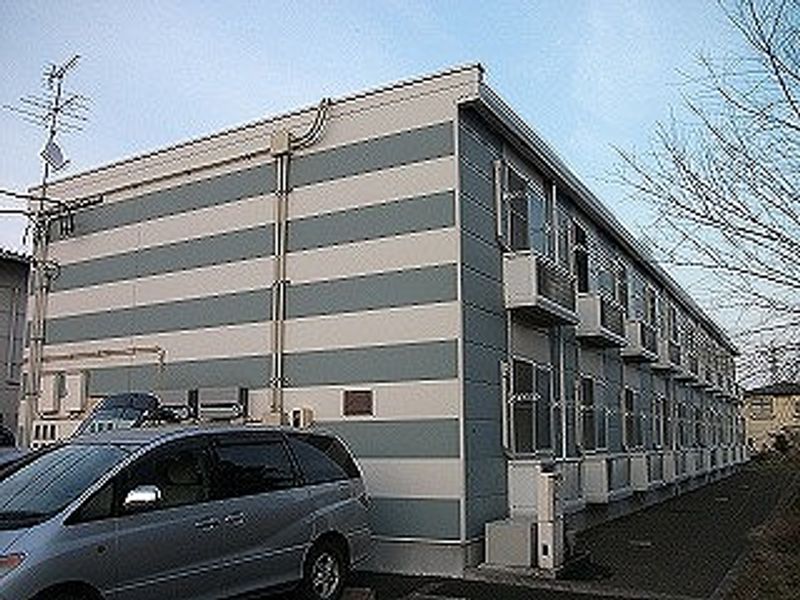 レオパレスわかな 外観