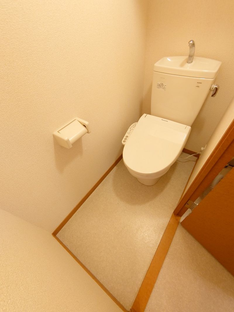 レオパレス圭 トイレ