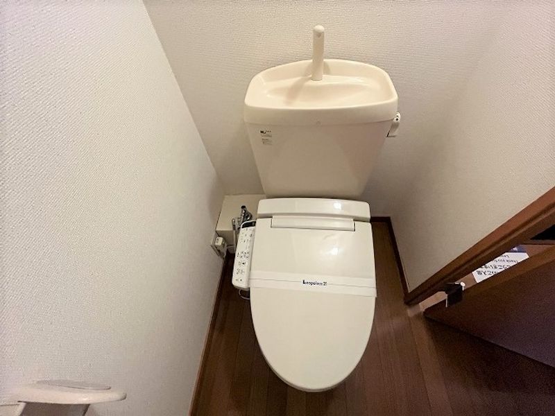レオパレスサカグチ トイレ