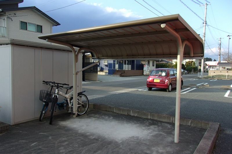 レオパレスＴＳＵＫＡＤＡ 共用部分