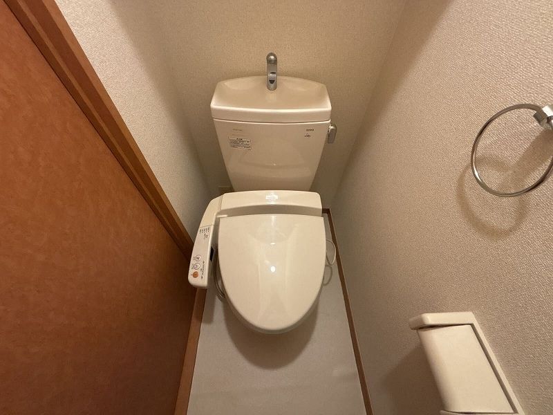 レオパレスたぶの木 トイレ