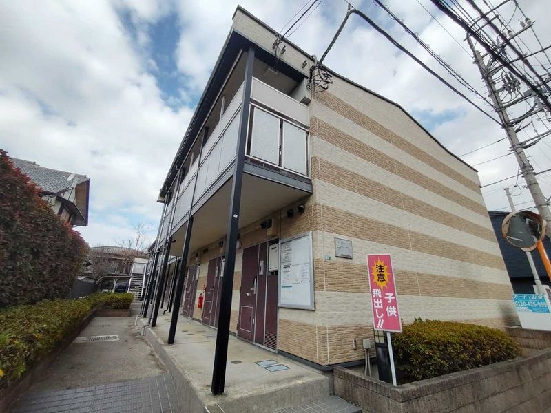 レオパレスＳｉｒ　Ｈｏｕｓｅ 外観
