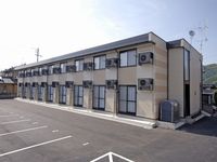 レオパレス紅まんさく 外観