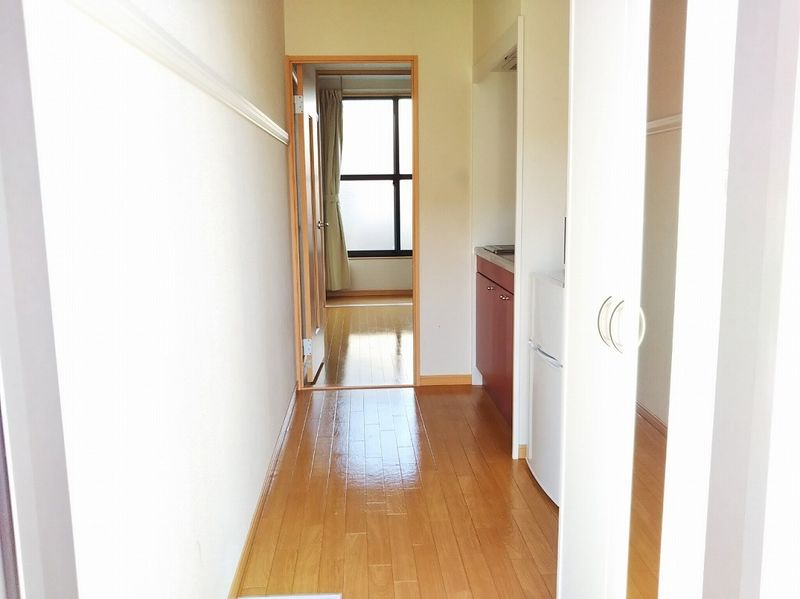 レオパレスさくらｃ 玄関