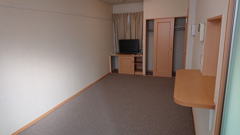 レオパレスソシア 居間