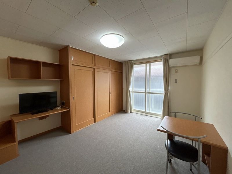 レオパレスエスポワール 居間