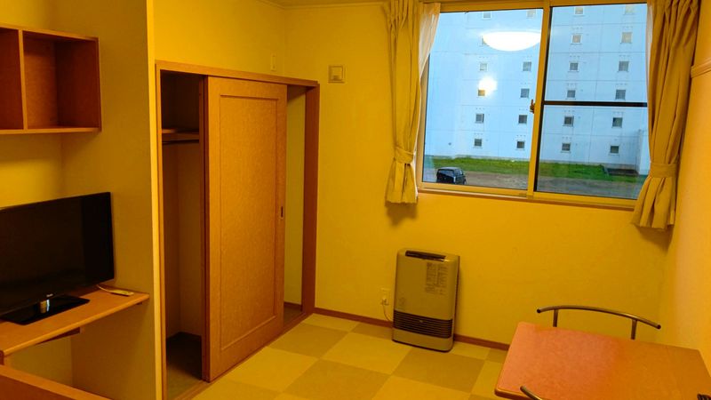 レオパレス向陽台Ｂ 居間