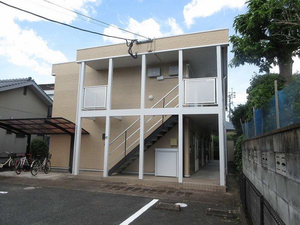 レオパレスフランジュール若宮 外観