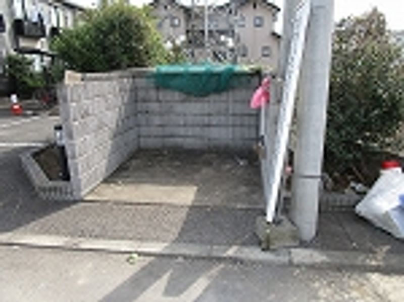 レオパレスフォ−レストⅡ 共用部分