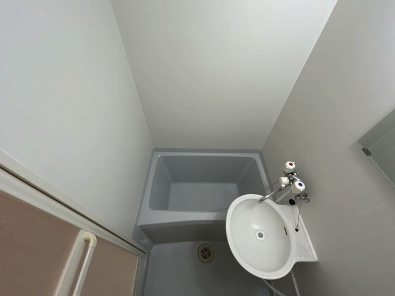 レオパレス広町 風呂