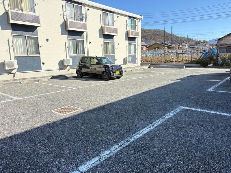 LEONEXT Milky Way 주차장