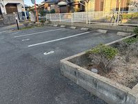 レオパレスメルベーユ 駐車場