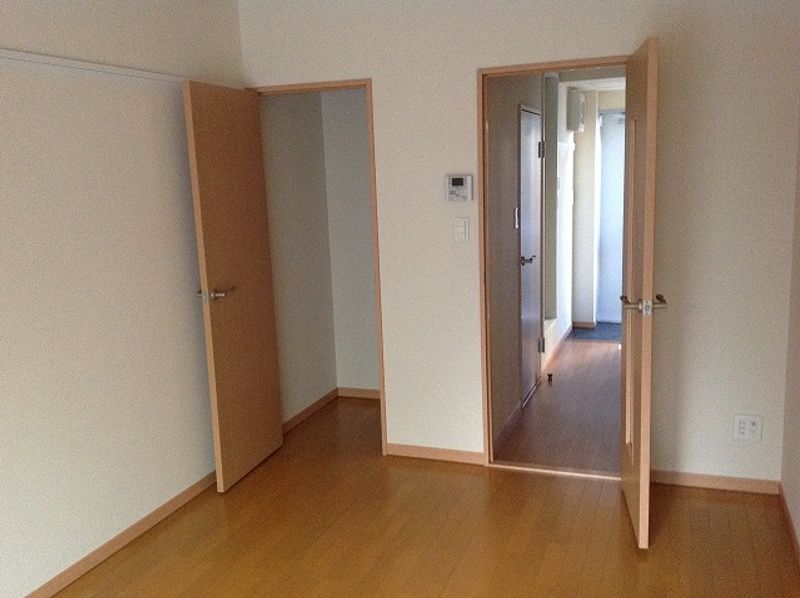 レオパレスラグレージュ 収納