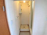 レオパレスシエスタ西郷屋敷 洗面台