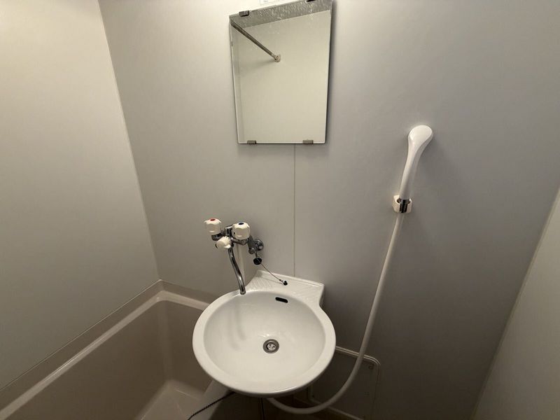 レオパレス天王 洗面台