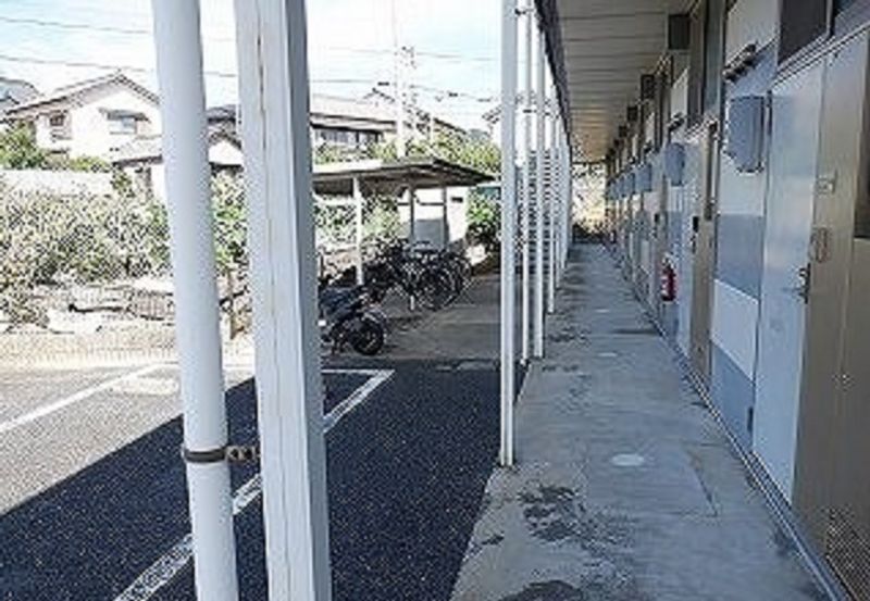 レオパレスＨＡＲＵ 駐車場