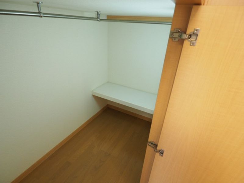 レオパレスアスター 収納