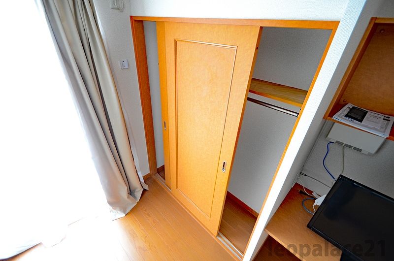 レオパレスボヌール橘 収納