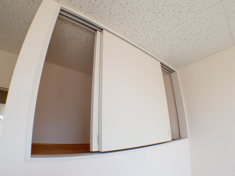 レオパレスクール 収納
