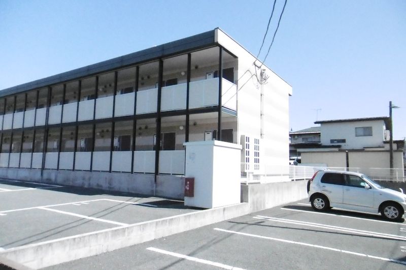 レオパレスコンフォート寿 駐車場