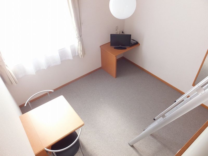 レオパレスアピテＢ 居間