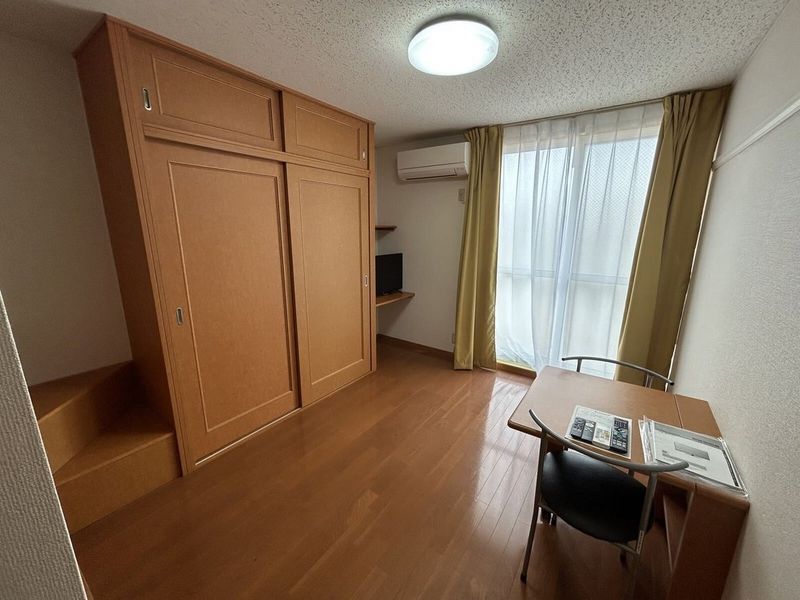 レオパレスセブンヒルズⅢ 居間