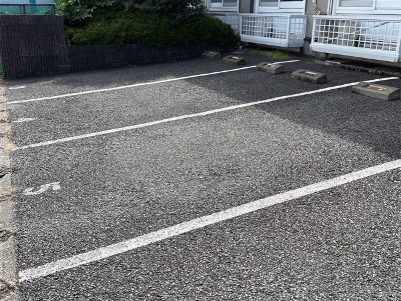 レオパレスアーバン・ヒル 駐車場
