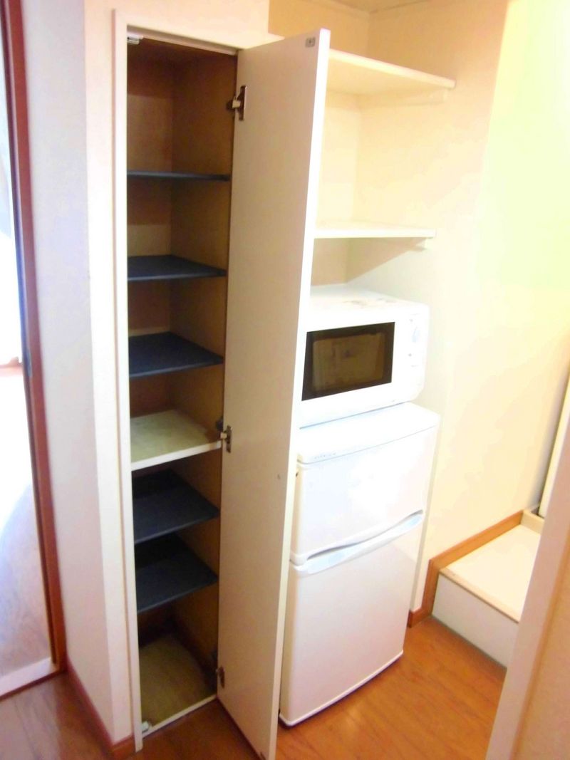 レオパレスＳＨＩＺＵ 収納