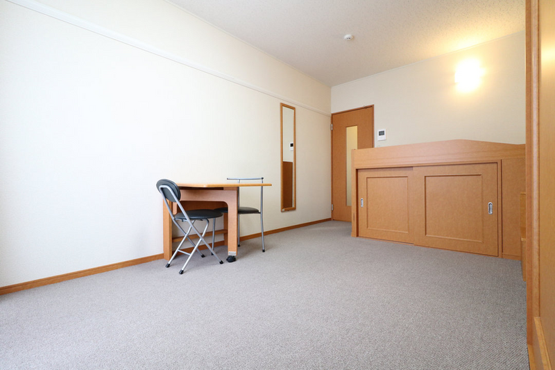 レオパレスＥＳＰＯＩＲ 居間