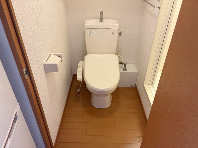 レオパレスブルーヴェール トイレ