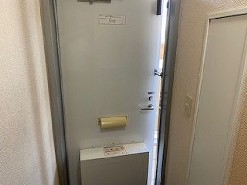 レオパレスＪＯＨＮＡＮ 玄関