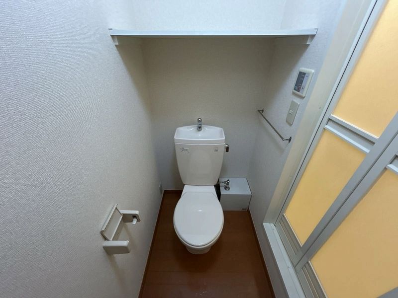 レオパレスクレスト トイレ