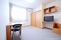 レオパレスコンフォート平松 居間