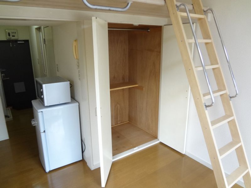レオパレスパティオ 収納