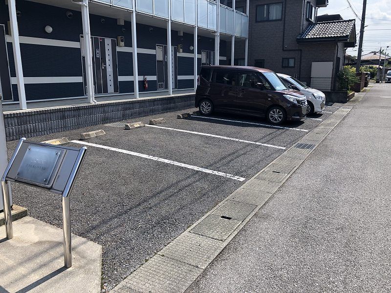 レオネクストスマイルハウス矢板 駐車場