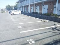 レオパレスさくらＢ 駐車場