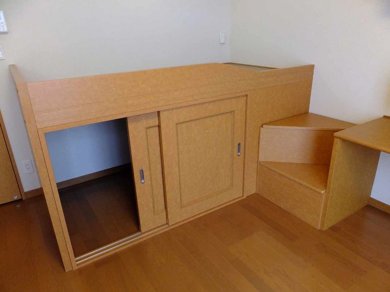 レオパレス鹿道 収納