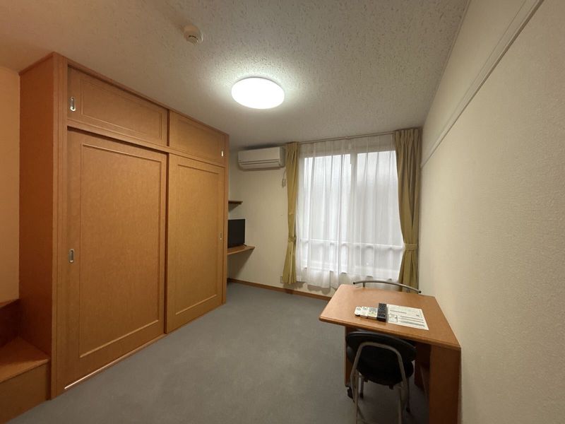 レオパレスアクエリアス 居間