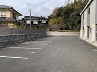 レオパレス美しい館 駐車場