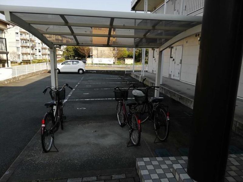 レオパレス長門石 共用部分