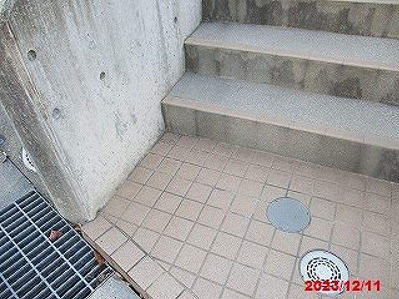 レオネクスト池場 エントランス