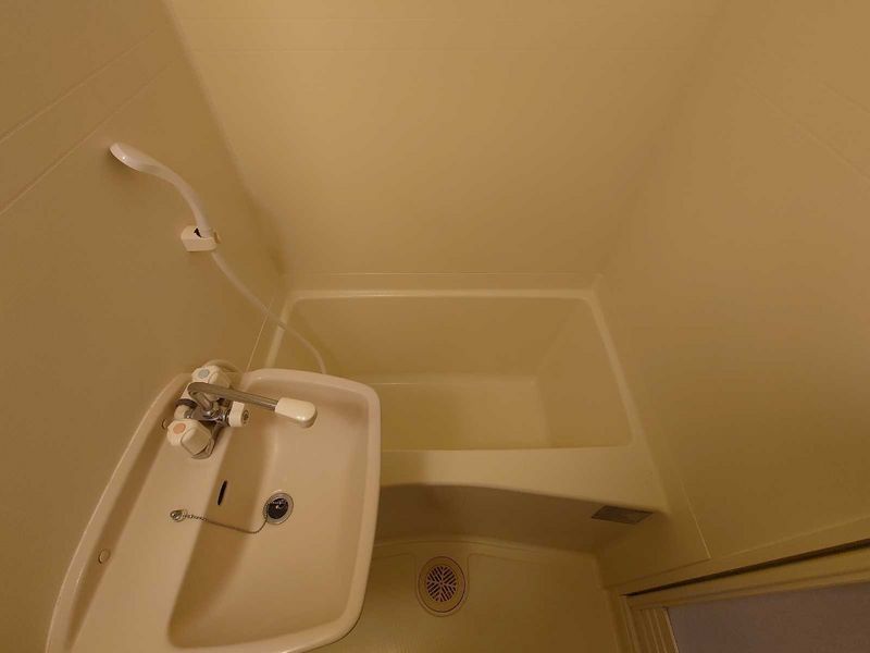 leopalace Eika Bathroom