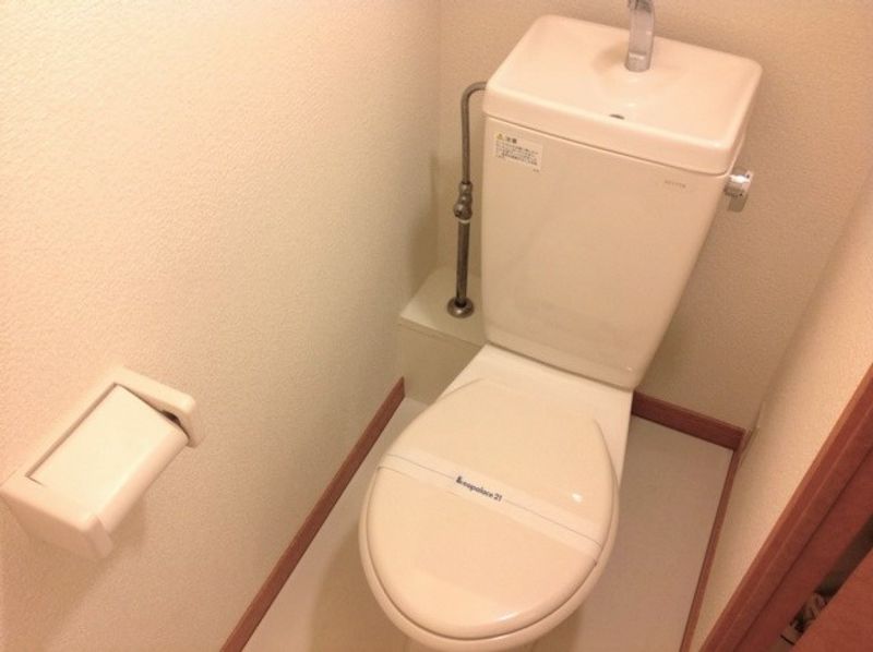 レオパレスＲ＆Ｊ トイレ