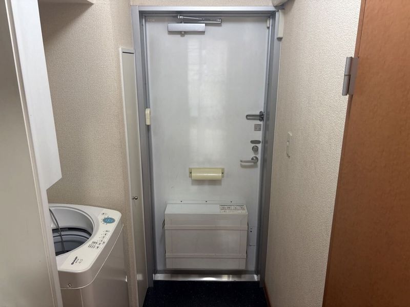 レオパレス宮代庭苑　Ⅱ 玄関
