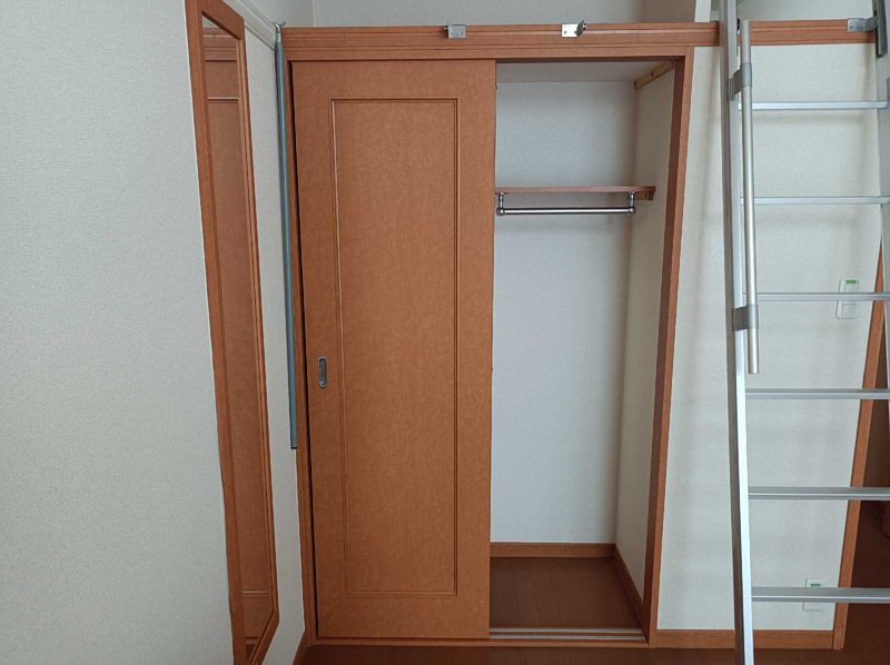 レオパレス紫原 収納