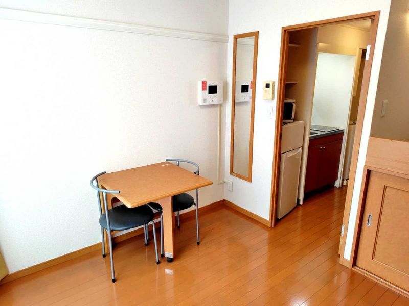 leopalace Riverside Court Living room